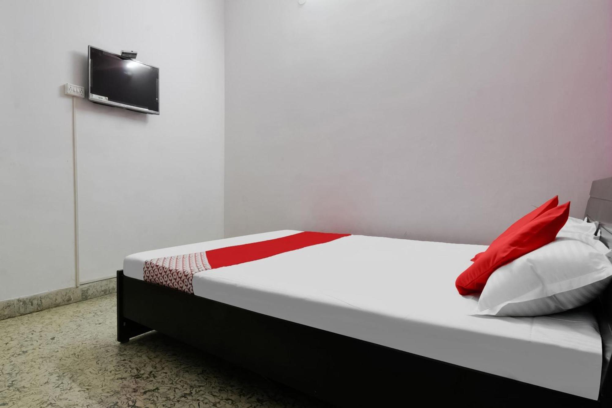 Oyo Flagship Aashirvaad Green'S Guest House Патна Екстериор снимка